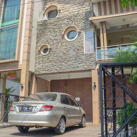 Reddoorz Syariah Near Pasar Modern Cikopo Hotel Karawang Kültér fotó